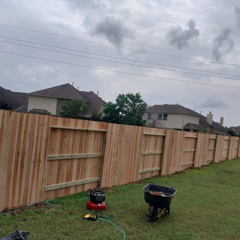 SERVICE WOOD FENCING